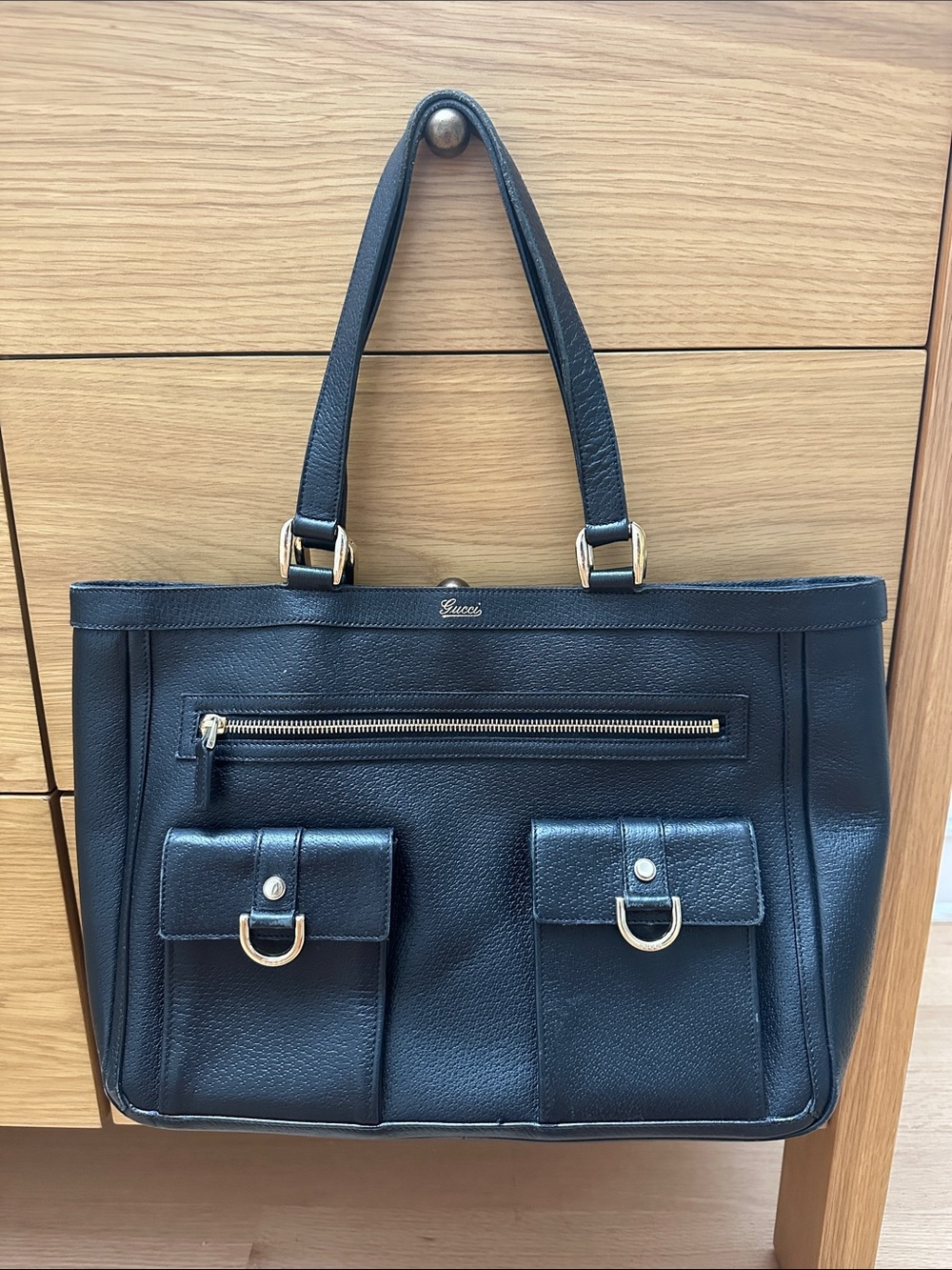 Gucci Black Leather Shoulder GG Abbey Bag with Gold Hardware